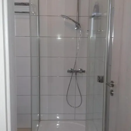 Apartment Seewald Gruener Baum - Ruhig & 3x Getrennte Zimmer-2x Boxspringbett Friedrichshafen