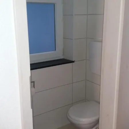 Seewald Gruener Baum - Ruhig & 3x Getrennte Zimmer-2x Boxspringbett * Friedrichshafen