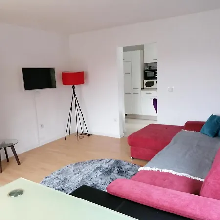 Seewald Gruener Baum - Ruhig & 3x Getrennte Zimmer-2x Boxspringbett Friedrichshafen